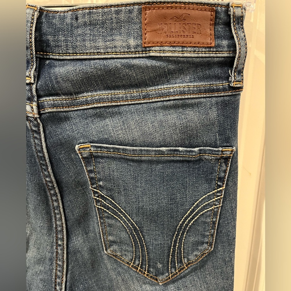 Hollister Co. High Rise Super Skinny Blue Jeans Size 3
